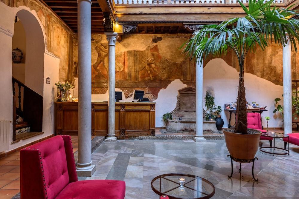 Palacio De Santa Ines Granada