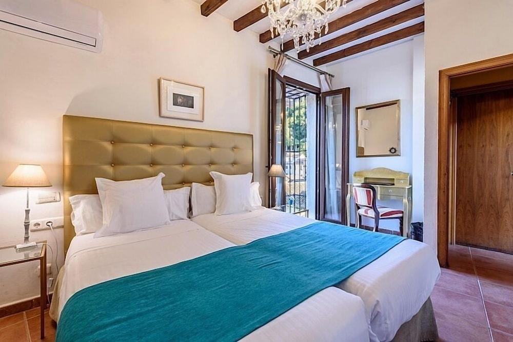 Hotel Palacio De Santa Inés 3*